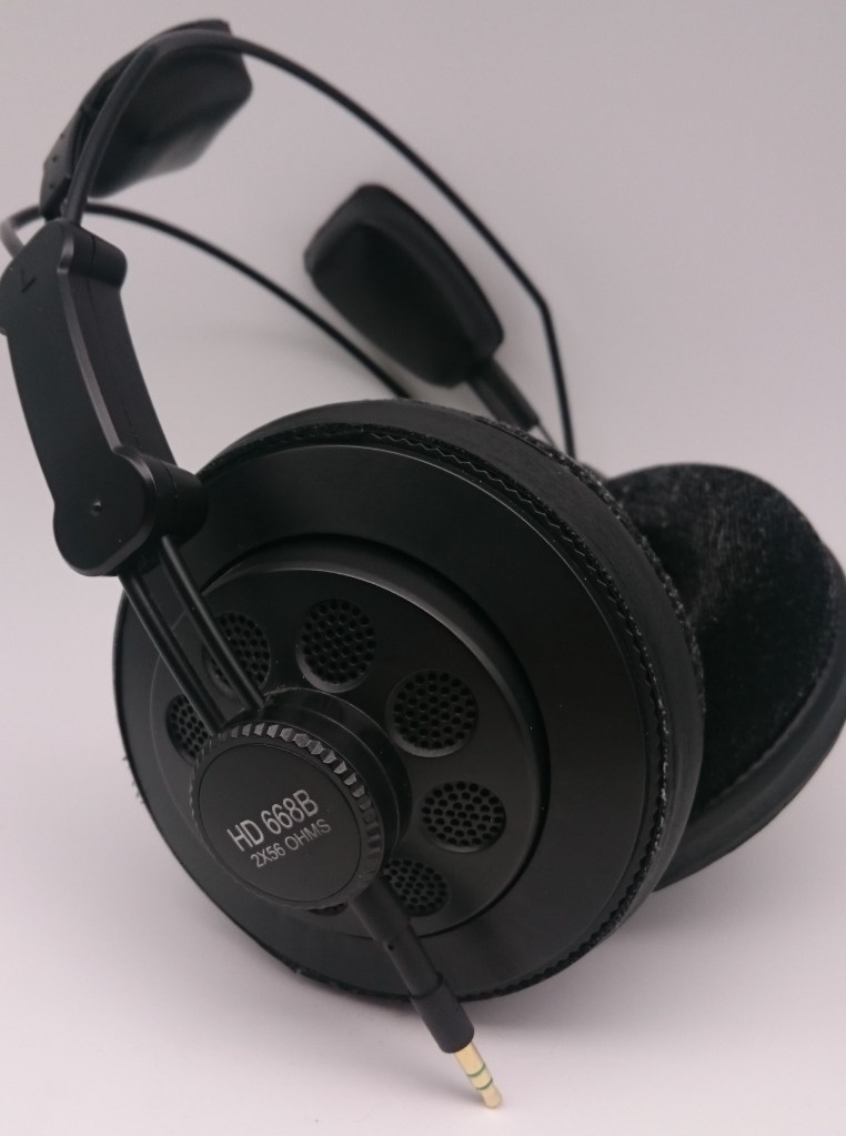 Superlux HD 668B